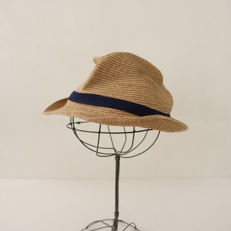 定価1.6万】マチュアーハ mature ha. BOXED HAT 4.5cm brim grosgrain 定価1.6万】マチュアーハ mature ha. BOXED HAT 4.5cm brim grosgrain