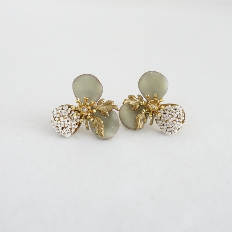 ��󥷥� monshiro shuumeigiku earring ������   (ac30-2605-84)��31F62��