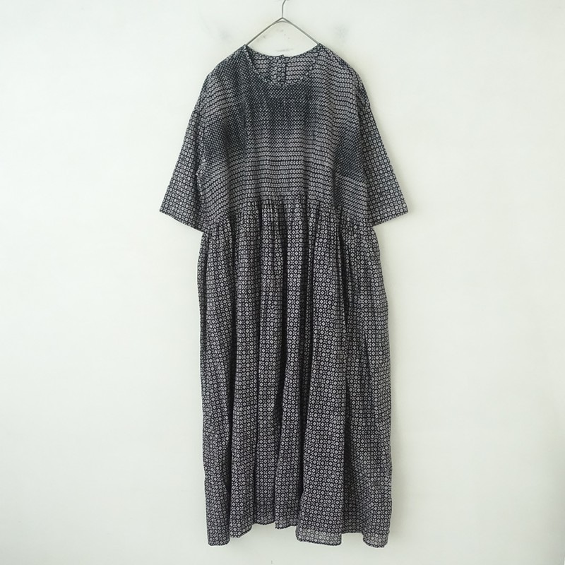 ������/���3.3���ۥ᥾��ɥ����� maison de soil 80��S VOILE SMALL FLOWER BLOCK PRINT HALF SL DRESS  2 (j1-2605-182)��31F62��