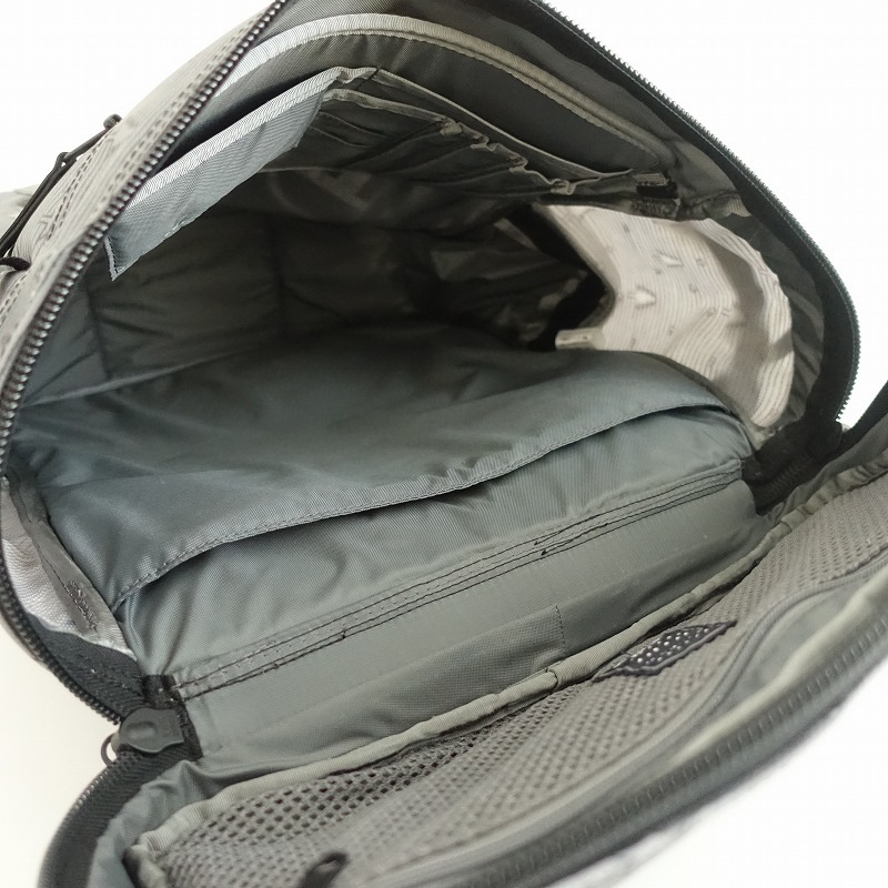 �ڥ��/���ʡۥߥʥڥ�ۥͥ�ߥ��Ρ����ե����� mina perhonen��THE NORTH FACE tree & wind MT �ҥ塼���ܥå�����   (ba10-2409-22)��01J42��