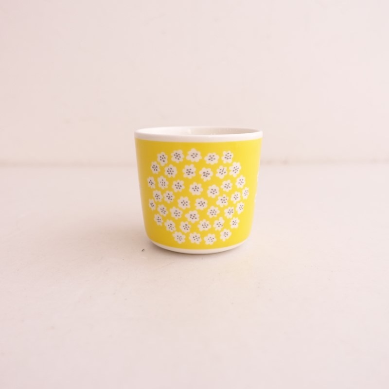 北欧】マリメッコ marimekko PUKETTI プケッティ ラテマグ イエロー