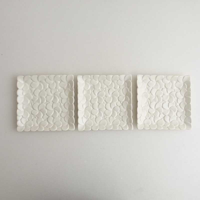 ʡۥ󥬥饱ߥå JENGGALA KERAMIK FRANGIPANI DISH ץ졼18cm3祻å   (wa84-2508-76)01I52