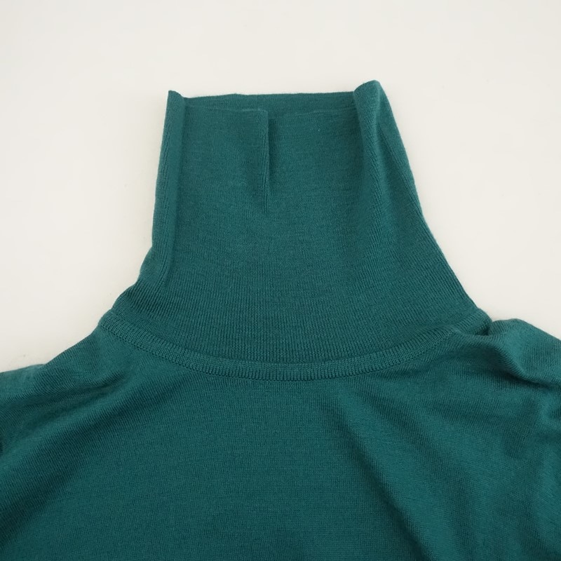 ����󥹥�ɥ졼 JOHN SMEDLEY �����ȥ�ͥå����Υ�����ϥ��������˥åȥ�������  S (2-2511-59)��50L52��