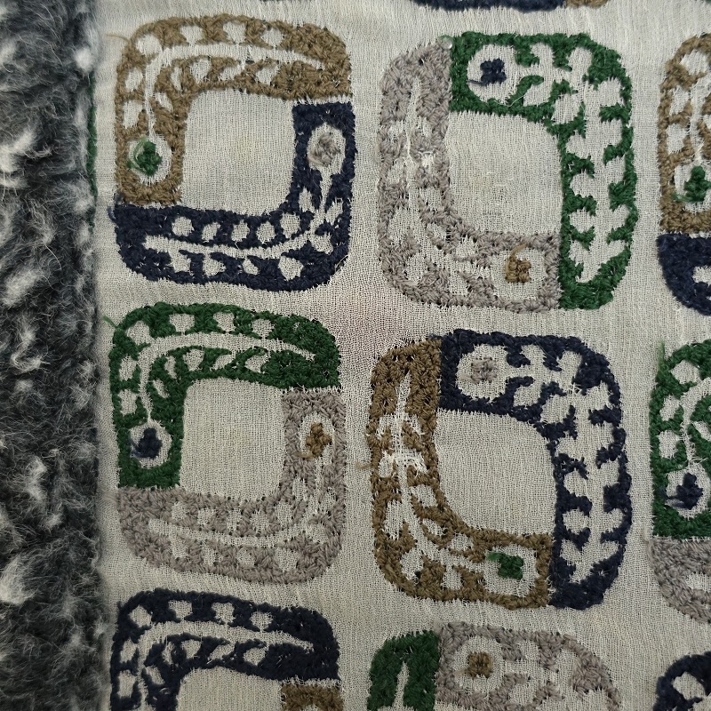 ミナペルホネンlolo刺繍ボアマフラー ミナペルホネンlolo刺繍ボアマフラー