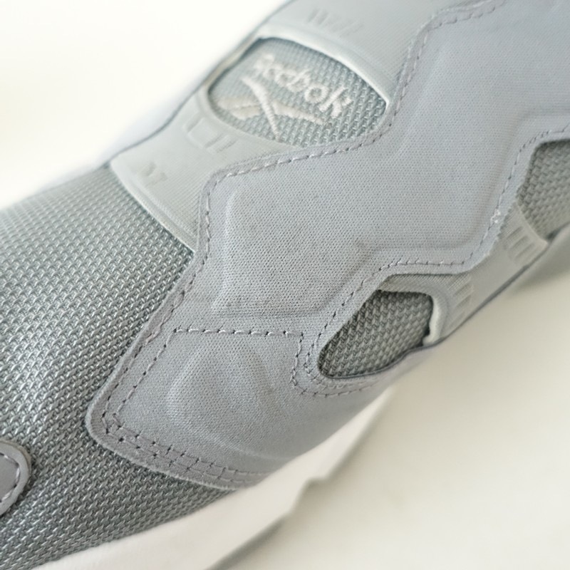 �����1.9���ۥ꡼�ܥå� Reebok INSTAPUMP FURY FZ4430 ���ˡ����� USA10.5/UK9.5/CM28.5  USA10.5/UK9.5/EUR44/CM28.5/mm285 (sh7-2606-35)��70G62��
