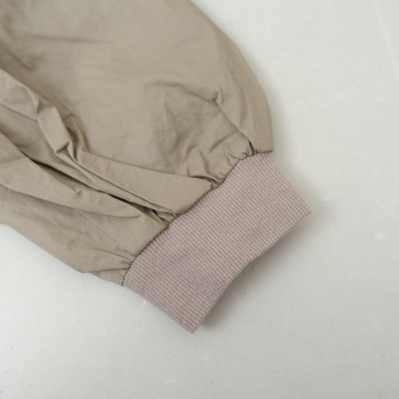 ��̤����/���1.2���ۥ��饷&�ȥ�åץ��ѥ֥�å��� KURASHI & Trips PUBLISHING ��ڻҤ���ȤĤ��ä�2way�ȥåץ�  M (33-2601-487)��81B62��