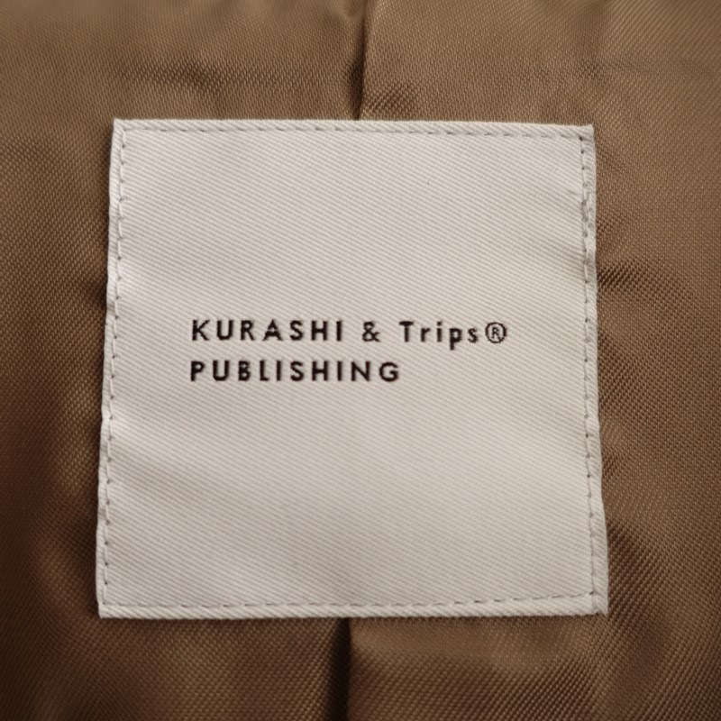 ���饷&�ȥ�åץ��ѥ֥�å��� KURASHI & Trips PUBLISHING ��尵��ӥ��֥����������������   (jk2-2512-301)��41A62��