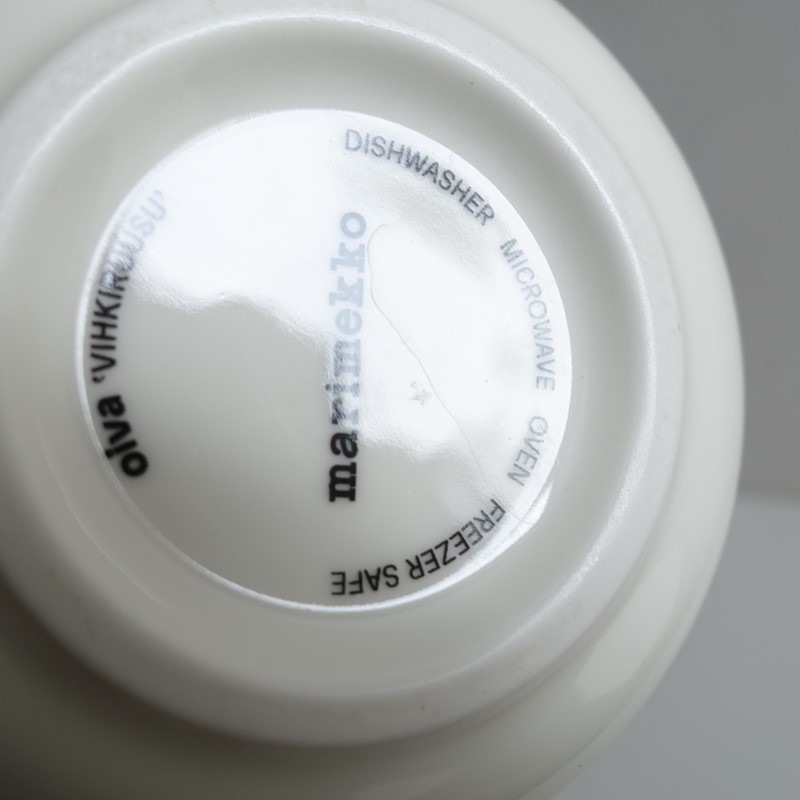 ���̲��ۥޥ��å� marimekko VIHKIRUUSU �ܥ��� 250ml   (wa23-2603-50)��40F62��