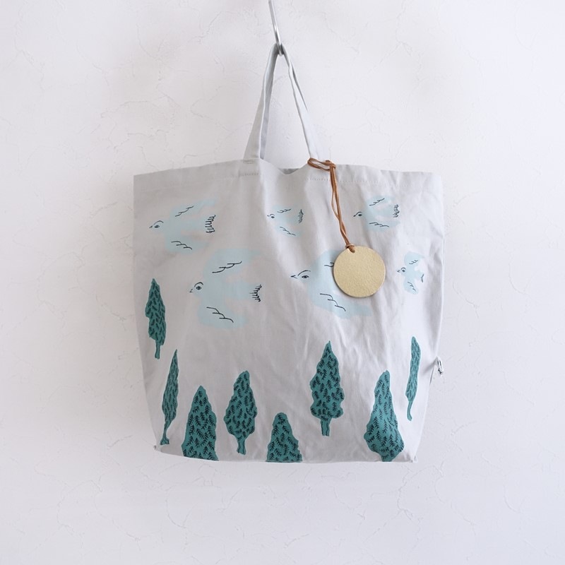 ミナペルホネン 希少 celebrate 刺繍バッグ＊最終価格 美品ミナペルホネン刺繍バッグ