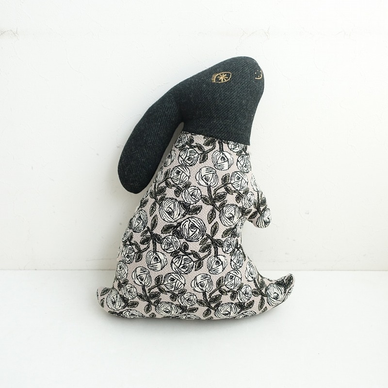 ミナペルホネンうさぎクッション usagi cushion発売のお知らせ。1月14日～ - minä perhonen