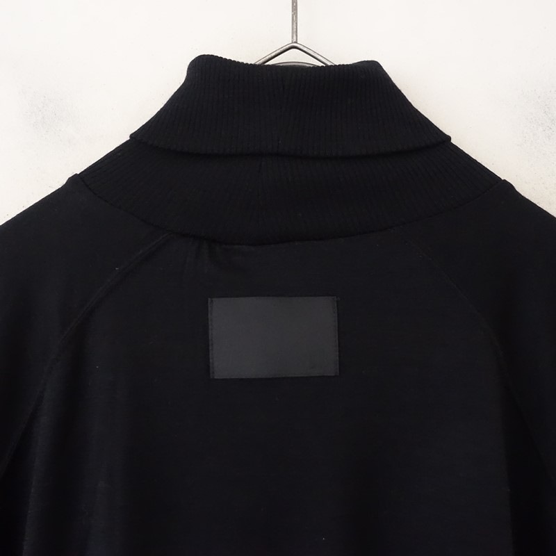 ������/2025/AW���3.3���ۥ������ӥå����⡼�� COGTHEBIGSMOKE MATILDA POLO NECK ABANIC �ץ륪���С�   (33-2602-657)��52C62��
