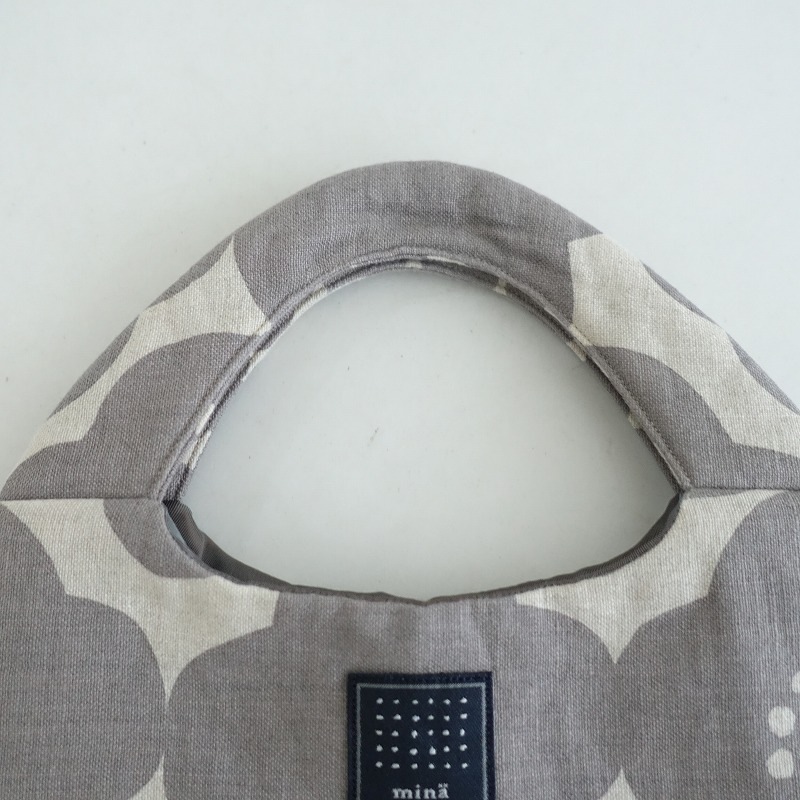 �ߥʥڥ�ۥͥ� mina perhonen hanaco egg bag ���å��Хå�   (ba84-2506-36)��80G52��