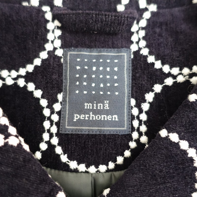 美品1回着用:ミナペルホネン tambourine ウール刺繍コート サイズ44 美品1回着用:ミナペルホネン tambourine ウール刺繍コート