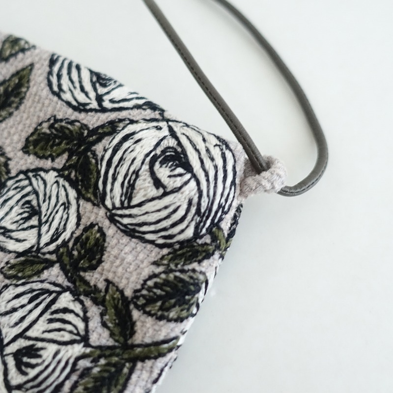 �����ʡۥߥʥڥ�ۥͥ� mina perhonen rosy coupe bag ���åڥХå�   (ba84-2506-31)��80G52��