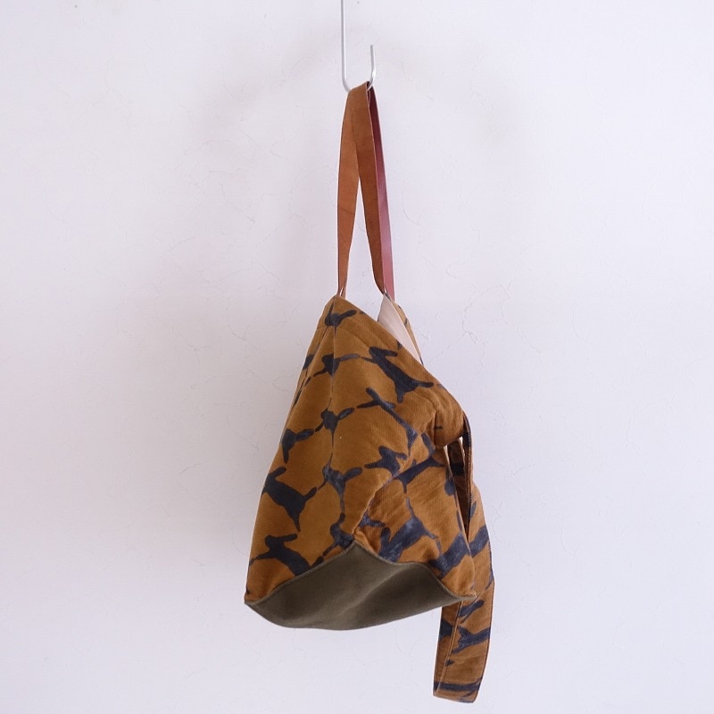�ߥʥڥ�ۥͥ� mina perhonen runrunrun���ޥ������Хå�   (ba84-2506-27)��80G52��