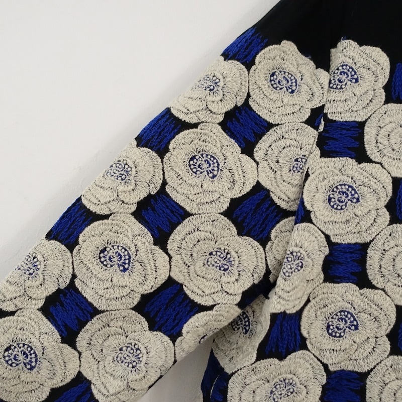 ミナペルホネン mina perhonen Rosas コットン刺繍プルオーバー