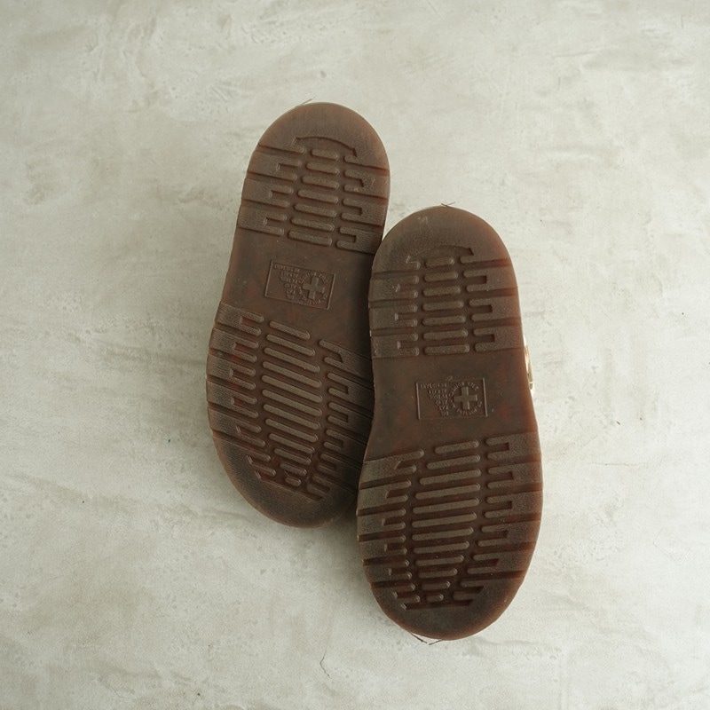 �����2.7���ۥɥ������ޡ����� Dr. Martens Isham �Хå���ߥ塼�� UK4/EU37/USMM5/USW6/23.5  UK4/EU37/USMM5/USW6 (sh10-2601-19)��62A62��