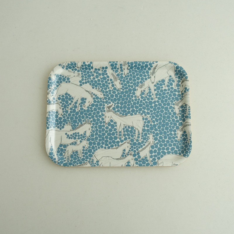 新品　ミナペルホネン　 トレイ　following day blue L 新品 ミナペルホネン トレイ following day blue L ミナ