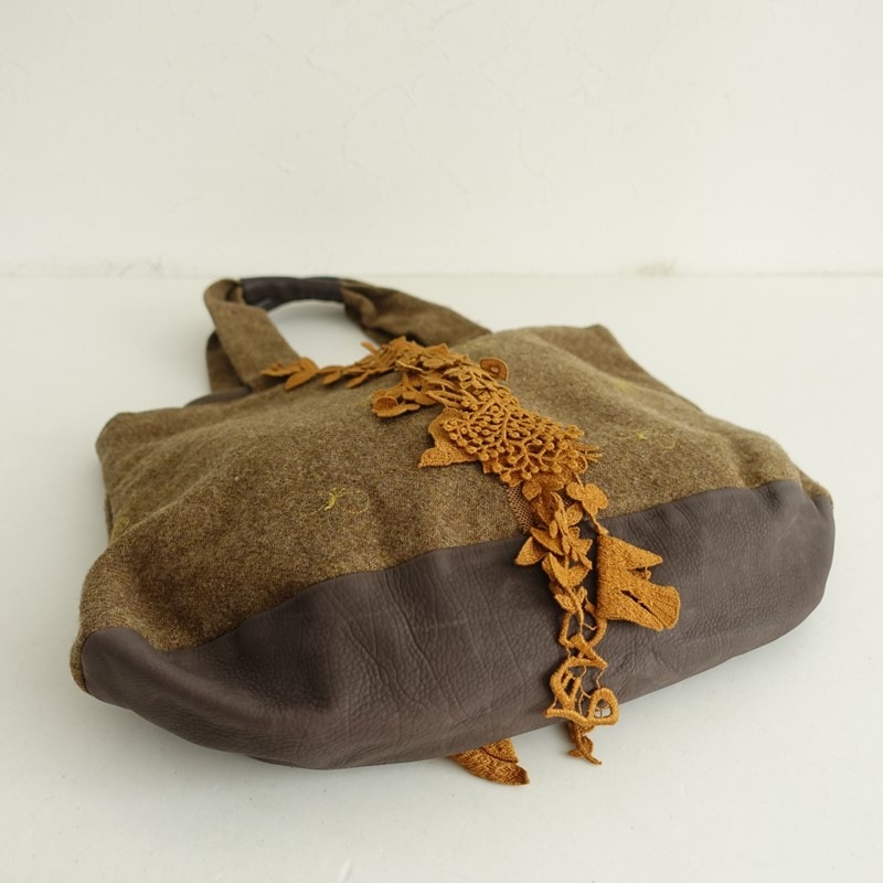 �ߥʥڥ�ۥͥ� mina perhonen forestparade+choucho marron bag   (ba11-2510-130)��71K52��