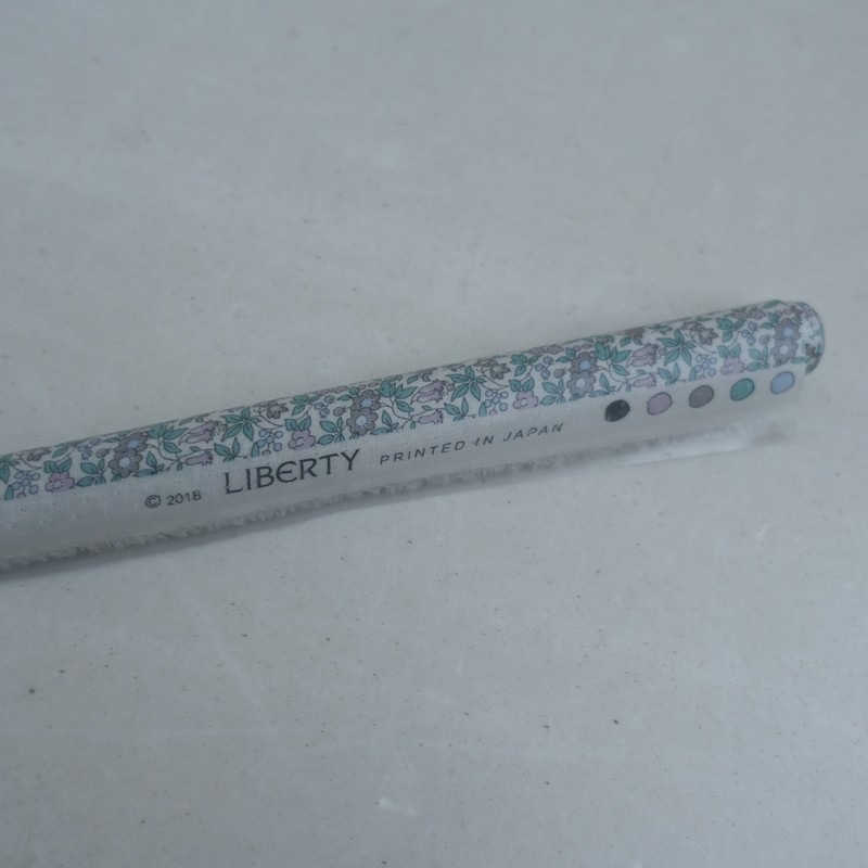 ��Хƥ� LIBERTY ����ߡ��� ��ߥ͡������� 2�祻�å� 50��100cm   (fa31-2602-135)��82C62��