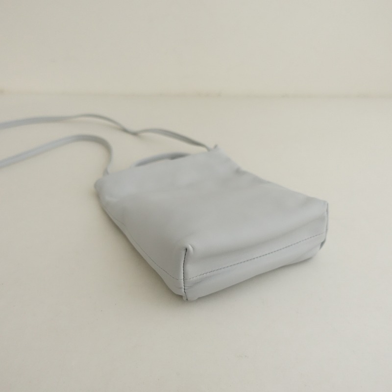 ��̤����/���5.5����2024SS/�ߥʥڥ�ۥͥ� mina perhonen kostea bag tambourine�쥶�����������Хå�   (ba85-2501-60)��90B52��