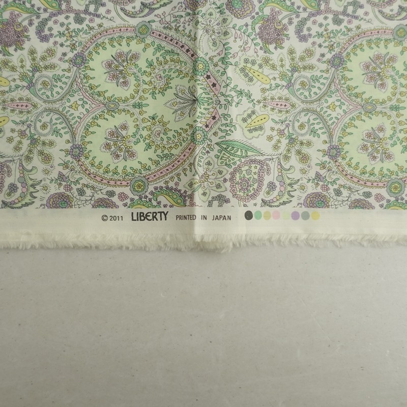��Хƥ� LIBERTY ���ꥭ�ƥ� ���ʥ��������� 110��200cm   (fa31-2602-113)��62C62��