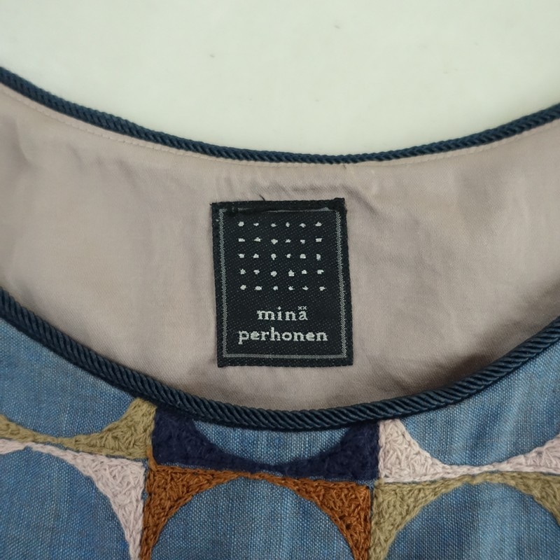mina perhonen ミナペルホネン pallo 刺繍 サークル ノースリーブ カットソー 36/ライトブルー トップス【2400013278089】 mina perhonen ミナペルホネン pallo 刺繍 サークル ノースリーブ