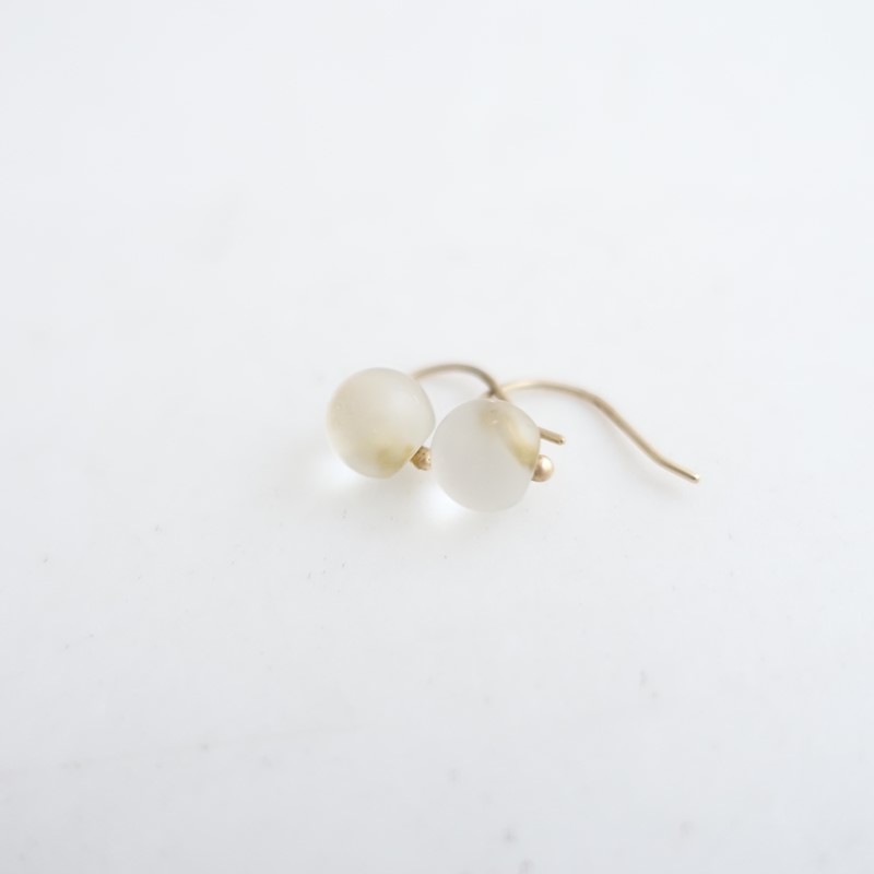 ���ȥꥨ���󥿥� Atelier d��antan NEW DS Glass Beads Hook Pierce   (ac30-2601-152)��42D62��