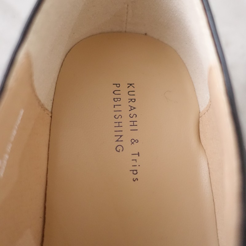 ��̤����/���1.6���ۥ��饷&�ȥ�åץ��ѥ֥�å��� KURASHI & Trips PUBLISHING T���ȥ�åץ��塼��24.5/24.5  24.5 (sh10-2601-150)��42B62��