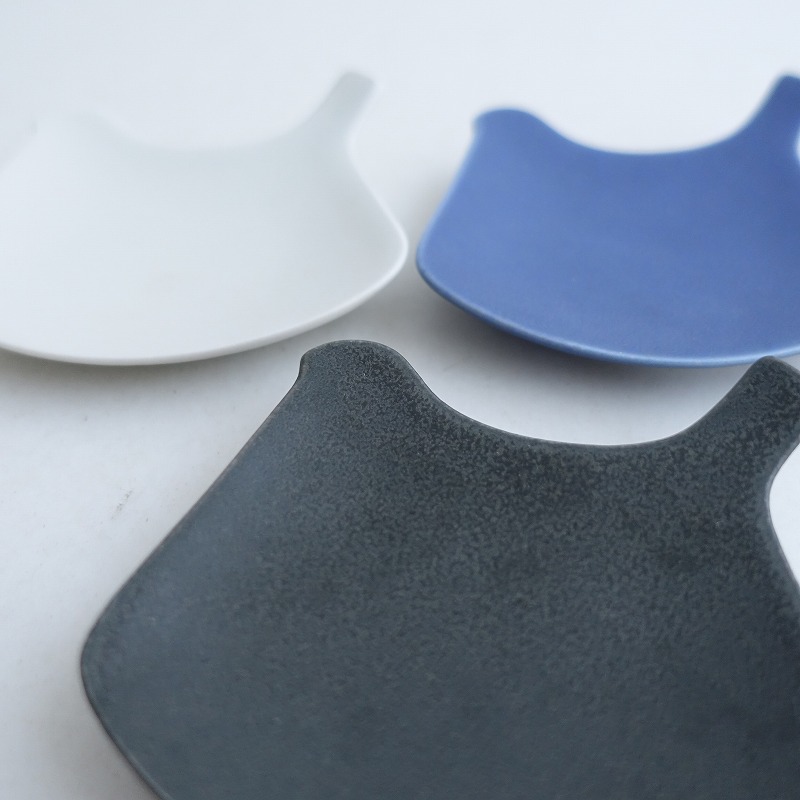 あき　イイホシユミコtori プレート　セット yumiko iihoshi porcelain tori plate white ／ イイホ