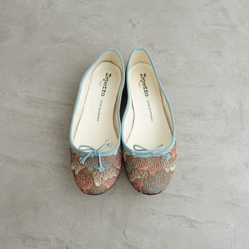 ミナペルホネン×レペットのコラボレーションシューズ ミナ ペルホネン×レペット、コラボで限定バレリーナシューズ