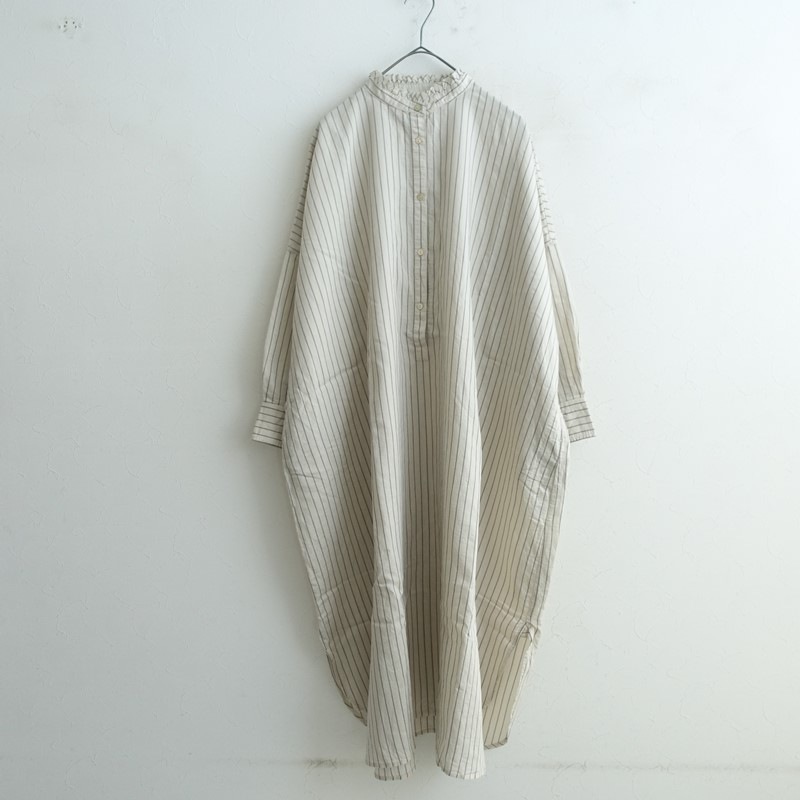 �����1.8���ۥ��饷&�ȥ�åץ��ѥ֥�å��� KURASHI & Trips PUBLISHING ���Ĥ����ꤵ��ȤĤ��ä��ե����ԡ���  M��L (25-2511-188)��60L52��