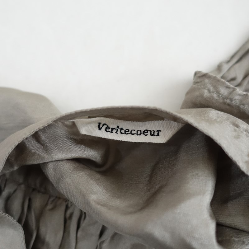 ������ƥ����� Veritecoeur ���륯���㥶�����꡼�֥쥹�֥饦��  F (2-2606-272)��01G62��