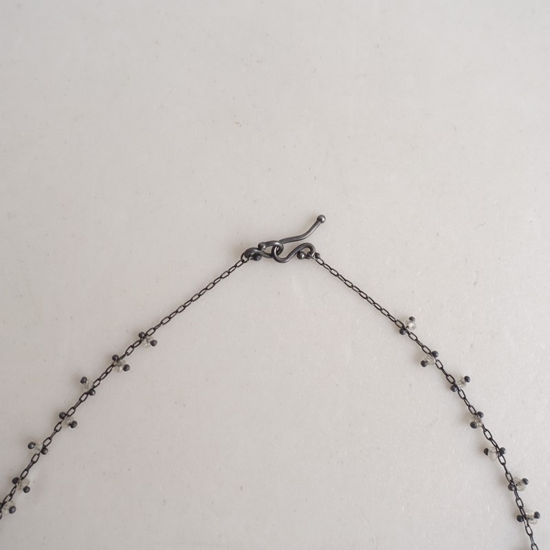 ��ARTS&SCIENCE�����ۥƥ󥵥�����ɥ��󥰥� TENTHOUSANDTHINGS white sapphires�ͥå��쥹   (kac30-2601-32)��02D62��