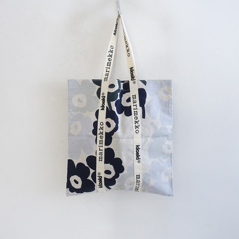 ���̲������ܸ���/���1.9��/�ޥ��å� marimekko Kioski Carrier Midi Unikko �ȡ��ȥХå�   (ba30-2604-353)��11F62��