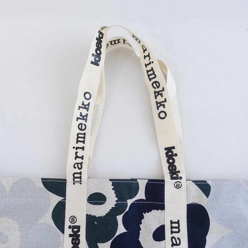 ���̲������ܸ���/���1.9��/�ޥ��å� marimekko Kioski Carrier Midi Unikko �ȡ��ȥХå�   (ba30-2604-353)��11F62��