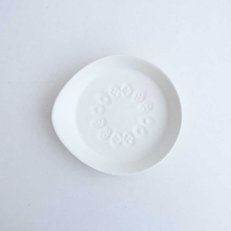 �ߥʥڥ�ۥͥ� mina perhonen ���ɤ�Τ��Ĥ� chocho ������ white   (wa23-2512-82)��20B62��