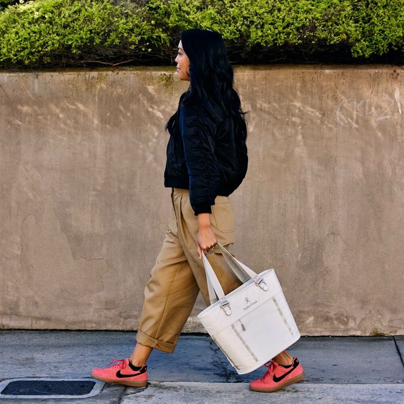 10L Carry Out Cooler Tote 