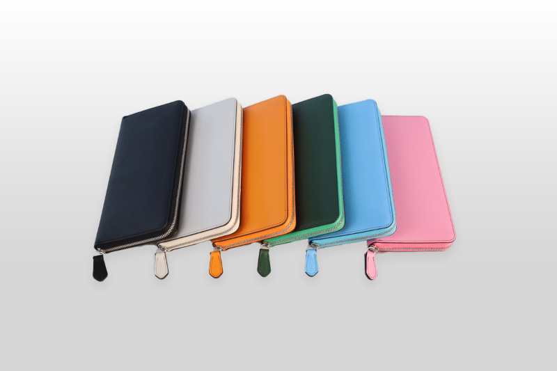 TAANNERR（タァンネリル）　撥水革　ラウンドジップ長財布