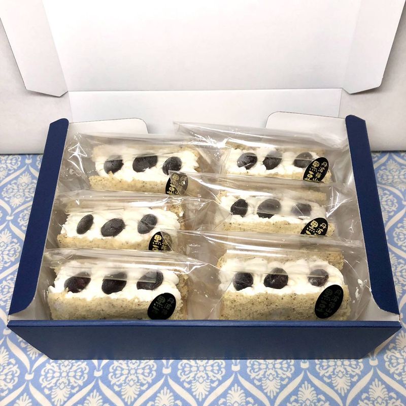 黒豆シフォンケーキ