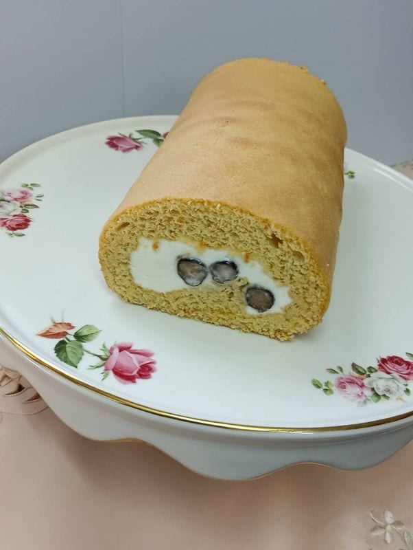 黒豆ロールケーキ