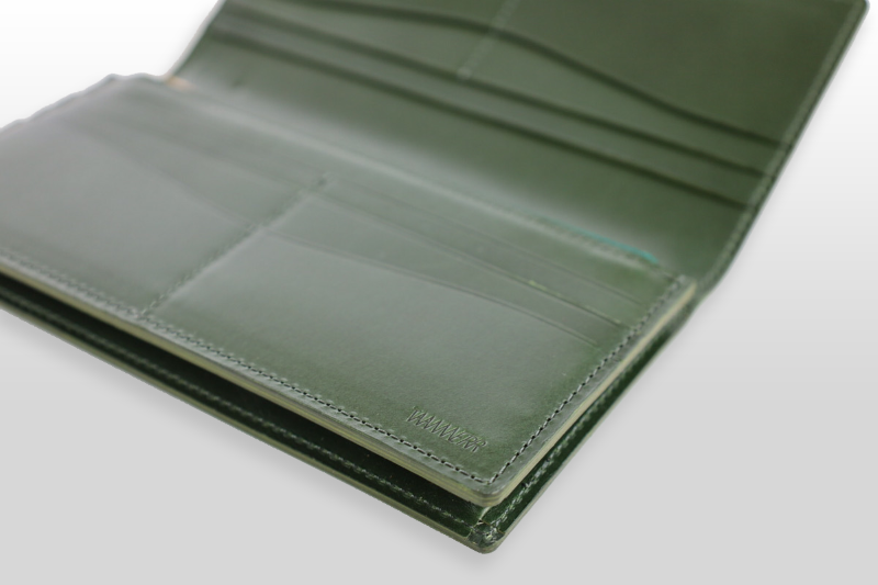 TAANNERR（タァンネリル）　ピットヌメ革　長財布