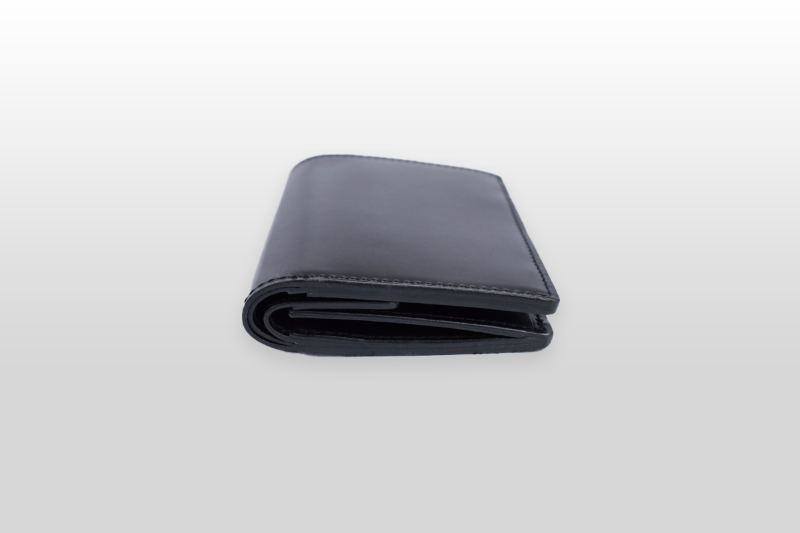TAANNERR（タァンネリル）　ピットヌメ革　二つ折り財布
