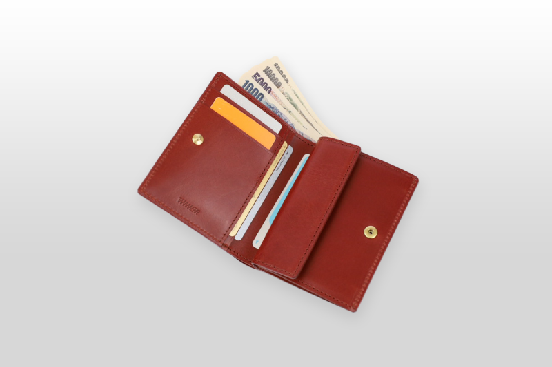 TAANNERR（タァンネリル）　ピットヌメ革　二つ折り財布