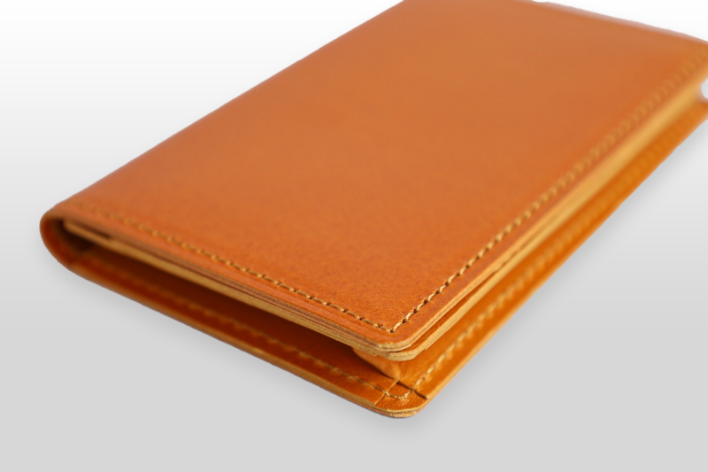 TAANNERR（タァンネリル）　ピットヌメ革　カードケース