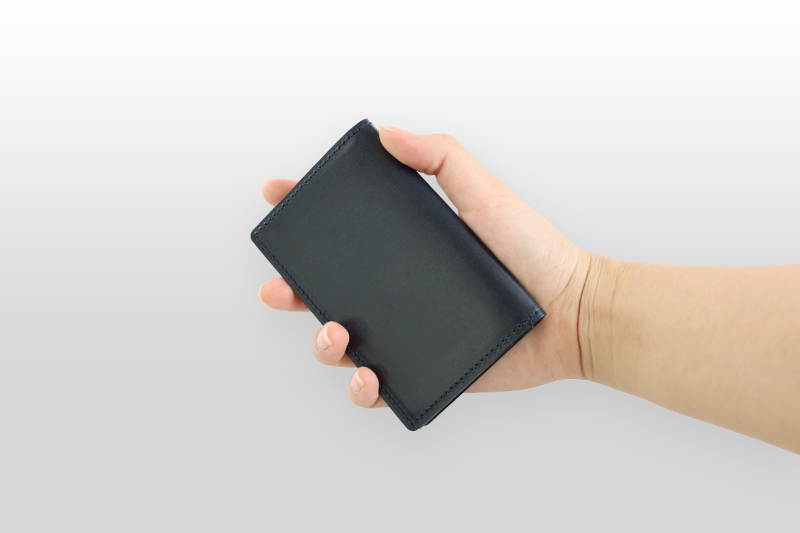 TAANNERR（タァンネリル）　ピットヌメ革　カードケース