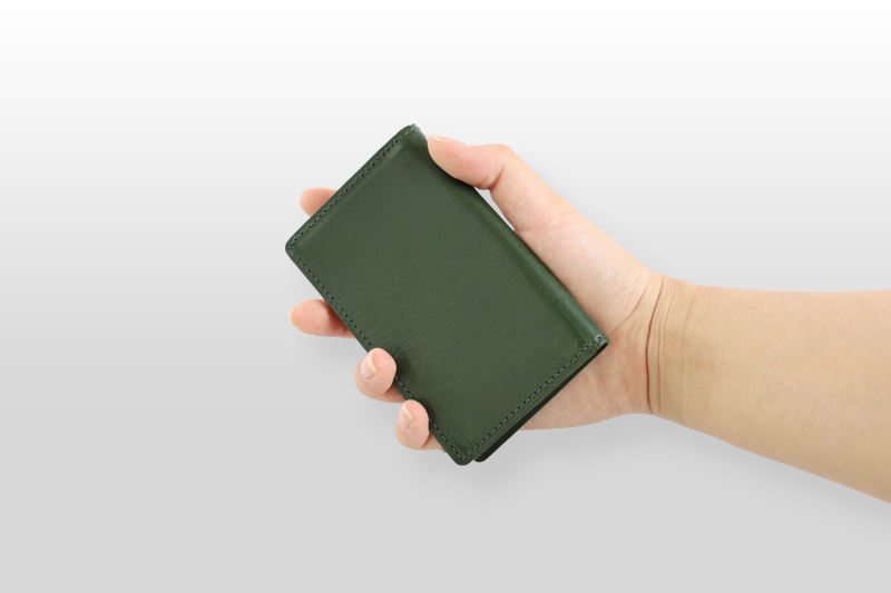 TAANNERR（タァンネリル）　ピットヌメ革　カードケース