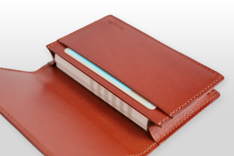 TAANNERR（タァンネリル）　ピットヌメ革　カードケース