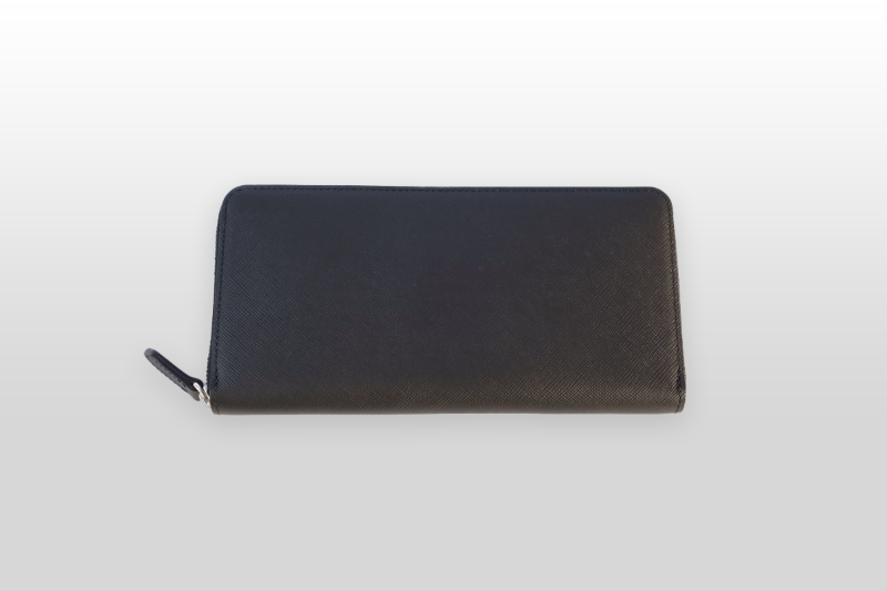 TAANNERR（タァンネリル）　撥水革　ラウンドジップ長財布