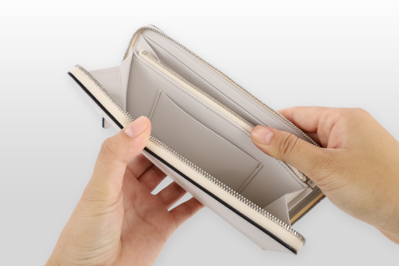 TAANNERR（タァンネリル）　撥水革　ラウンドジップ長財布